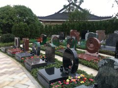 艺术墓碑：展现生命的故事，传达永恒的情感