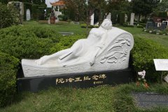 PG电子碑雕名人堂 | 阮玲玉纪念碑的石雕艺术
