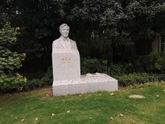 卢星堂 | 笔墨留韵，石雕寄思